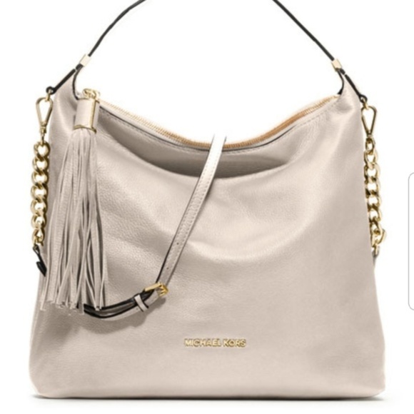 Michael Kors Handbags - EUC Michael Kors Large Bedford White Purse